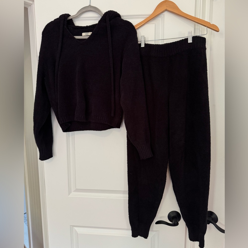 Ugg Darianna Cozy Black Knit Crop Sweater Hoodie and Pants Set